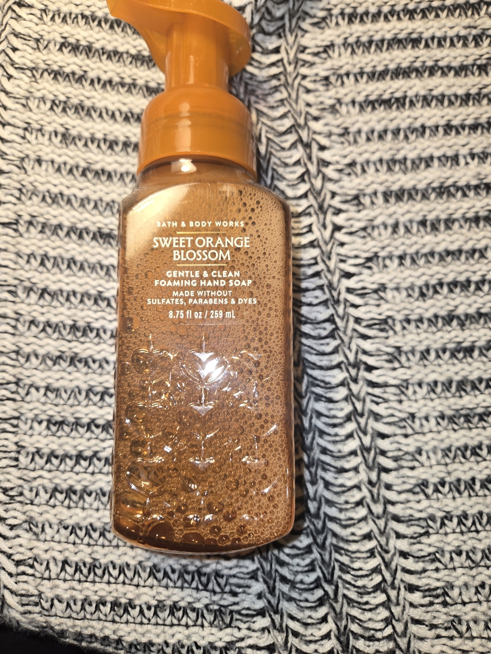 Bath & Body Works Sweet Orange Blossom Foaming Hand Soap - Orange